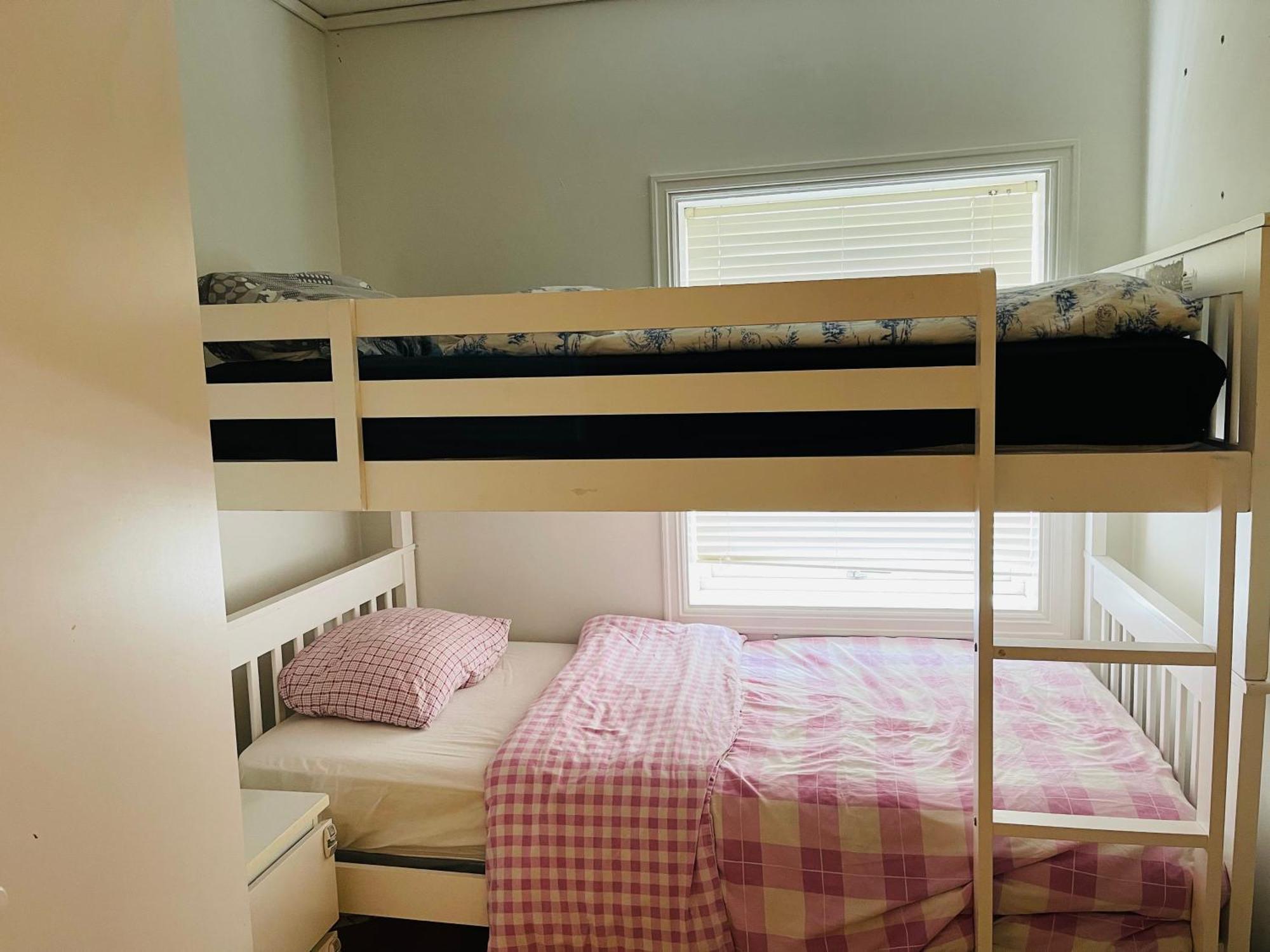 Spacious Waterfront Apartment With Free Parking - Upgraded 2024 สตาวังเงร์ ภายนอก รูปภาพ